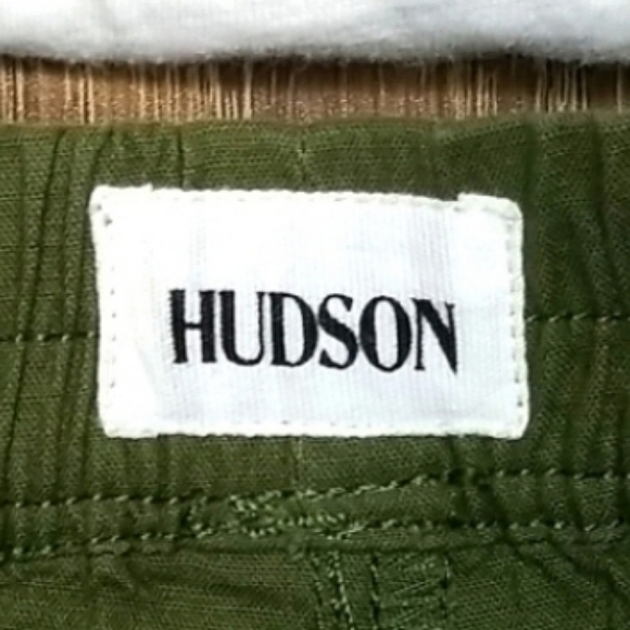 ✨️HOST PICK✨️ Hudson Jeans Olive Green Toddler Shorts, Size 2 (3) ~ EUC - Picture 3 of 5